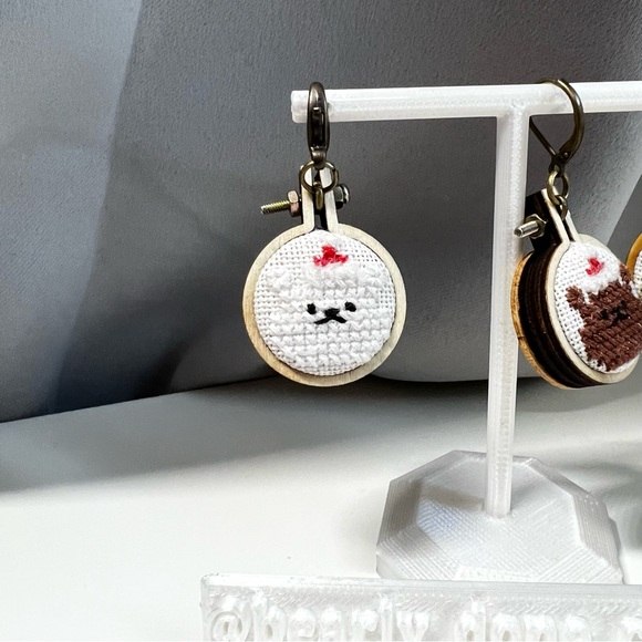 Handcrafted Santa Bear Charm - Picture 4 of 9